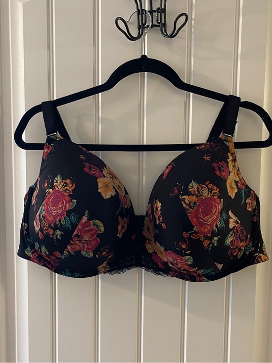 Torrid Curve Other - Floral Molded Black T-Shirt Bra - Women Intimates